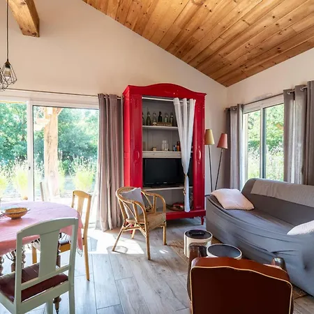 Restored Barn In Its Landes Airial *